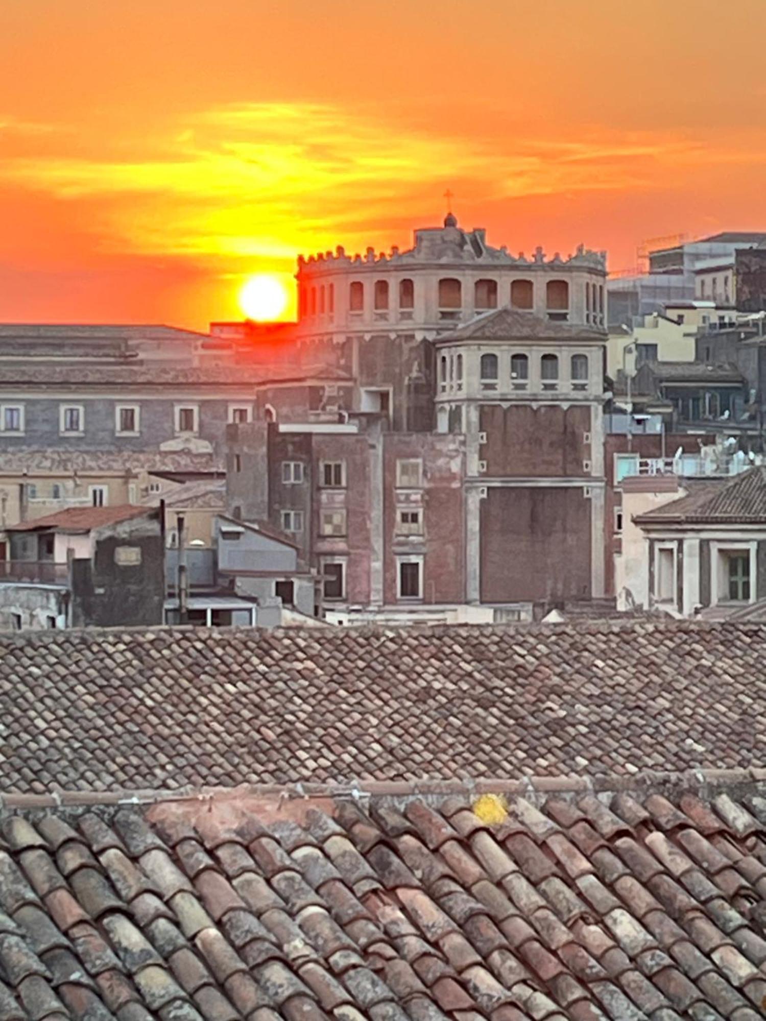Апартаменти La Terrazza Di Sant'Agata Катанія Екстер'єр фото